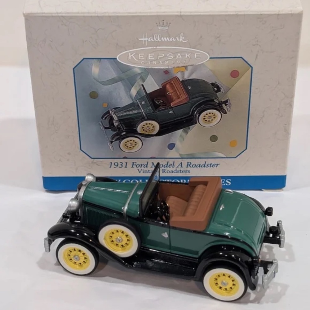 Hallmark "1931 Ford Model A Roadster" Keepsake Ornament NIB